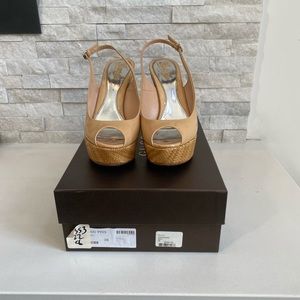 Gucci Vitello Vernice Wedges!